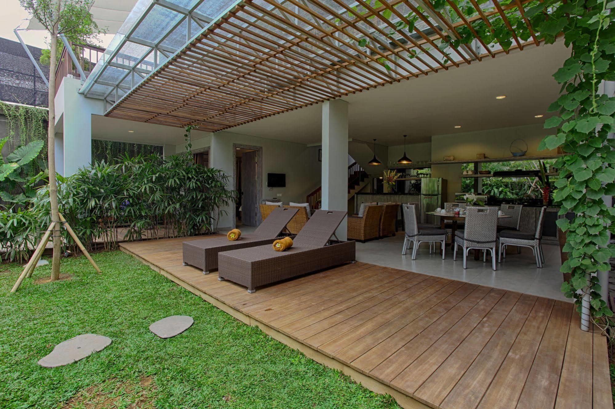 Villa The Poh Jimbaran Esterno foto