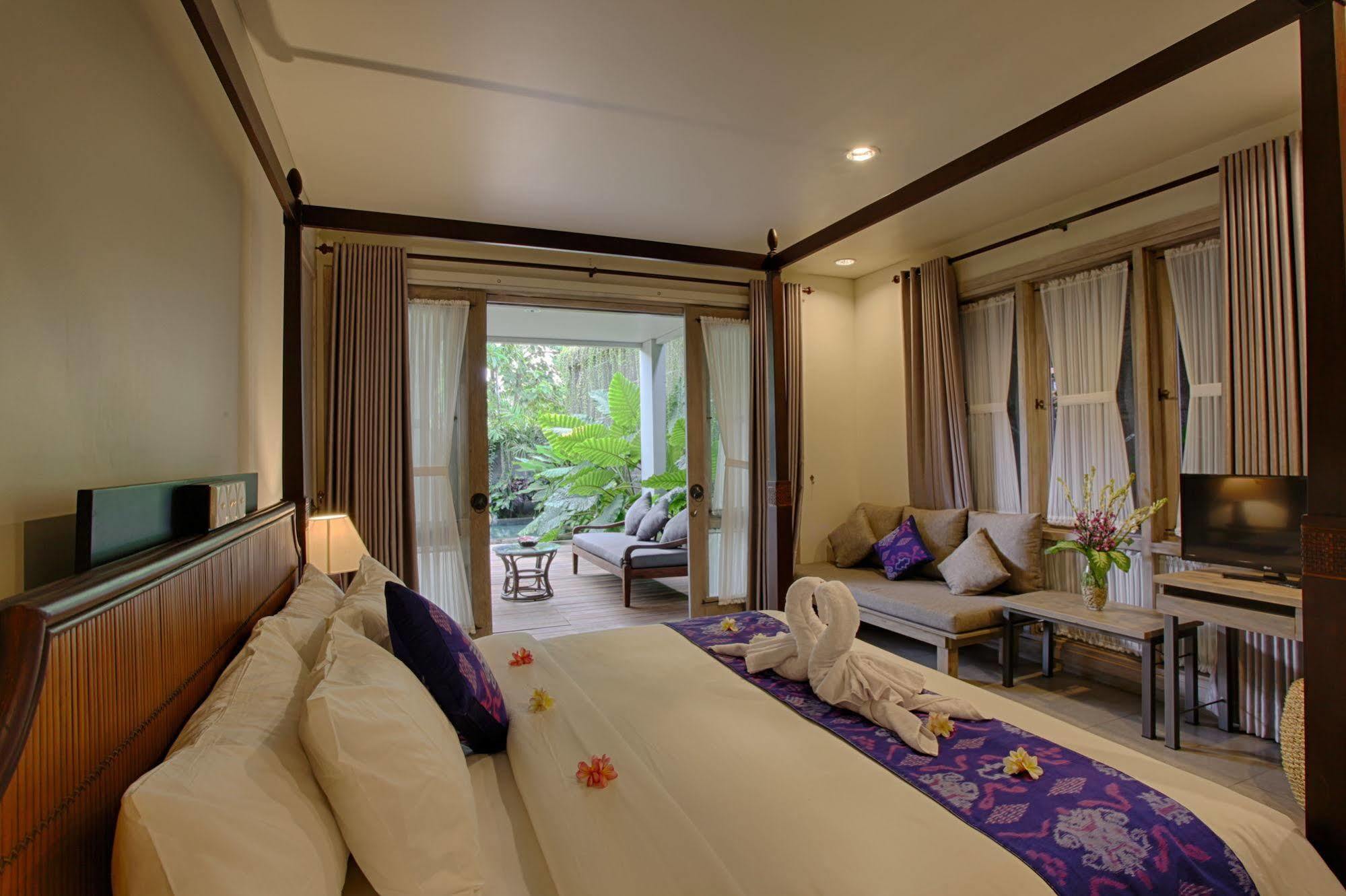 Villa The Poh Jimbaran Esterno foto