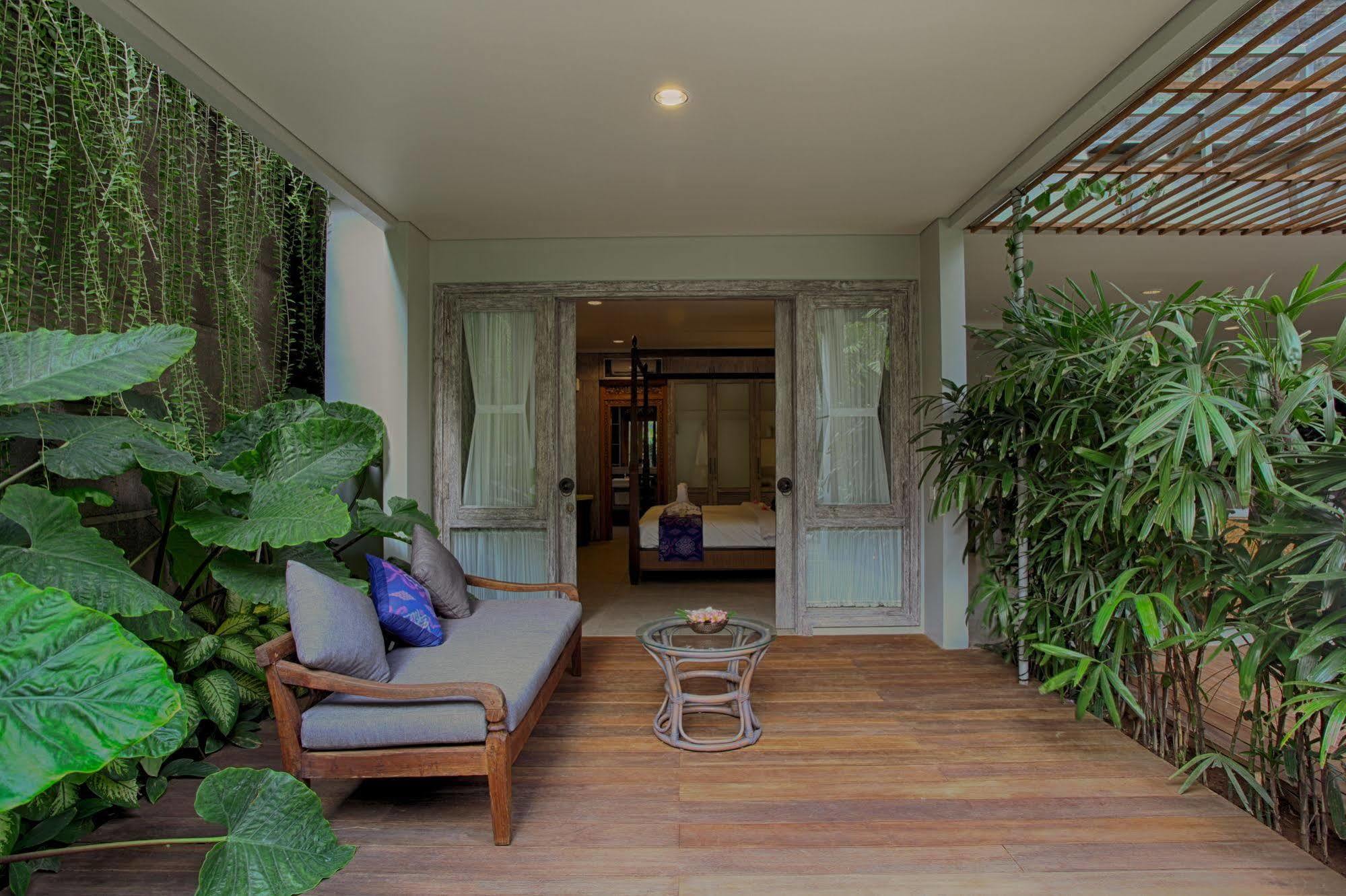 Villa The Poh Jimbaran Esterno foto