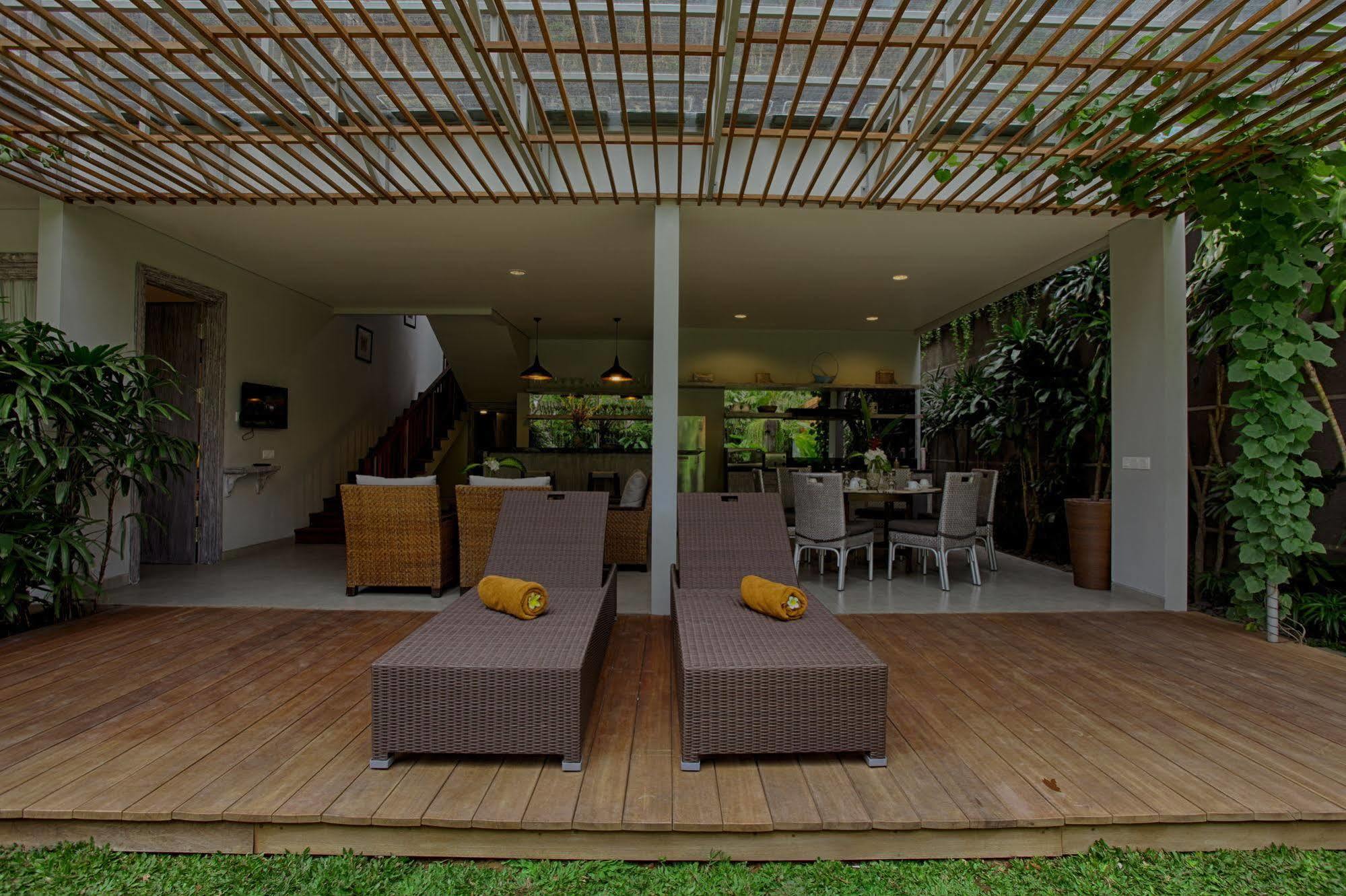 Villa The Poh Jimbaran Esterno foto