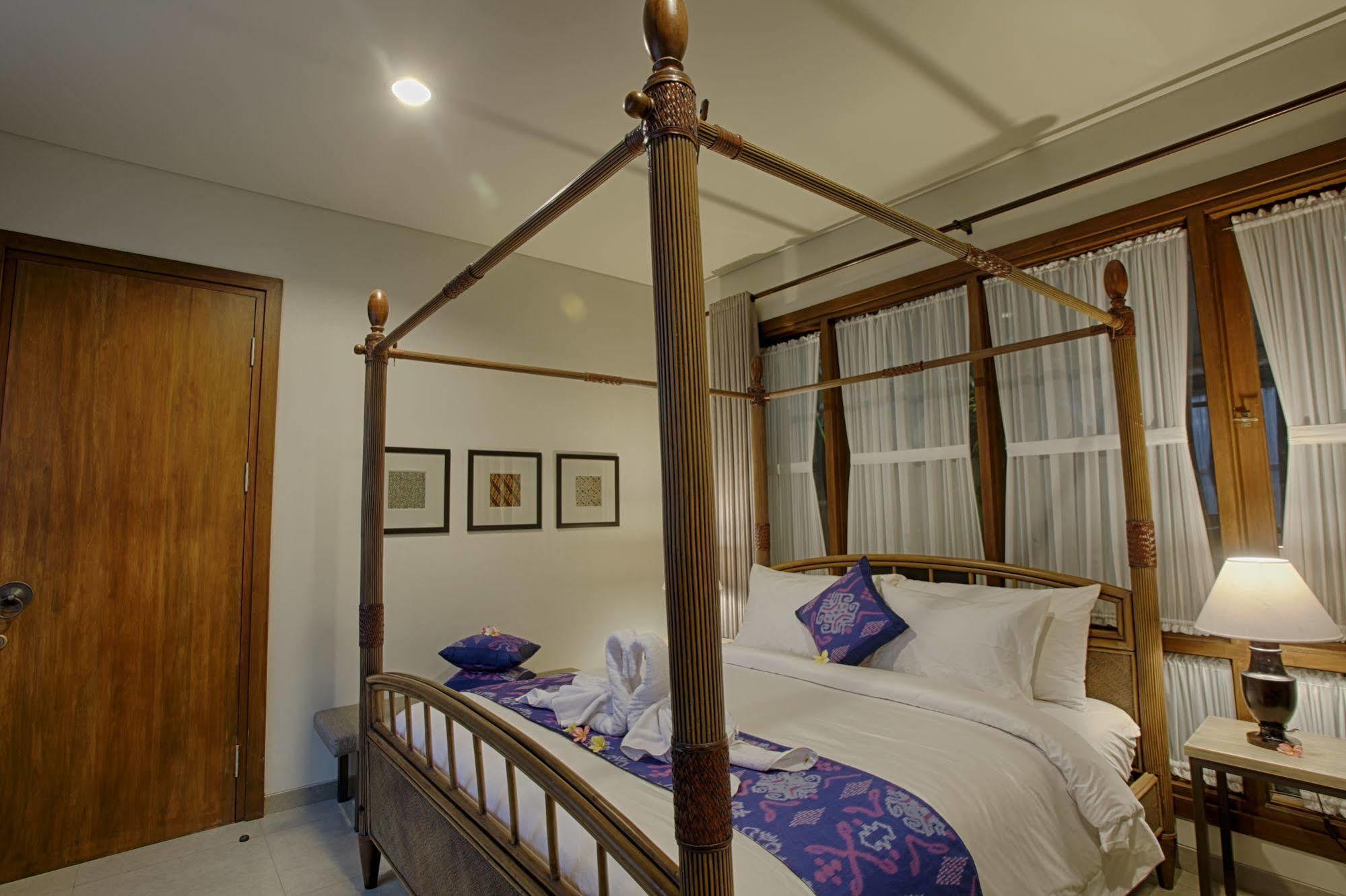 Villa The Poh Jimbaran Esterno foto